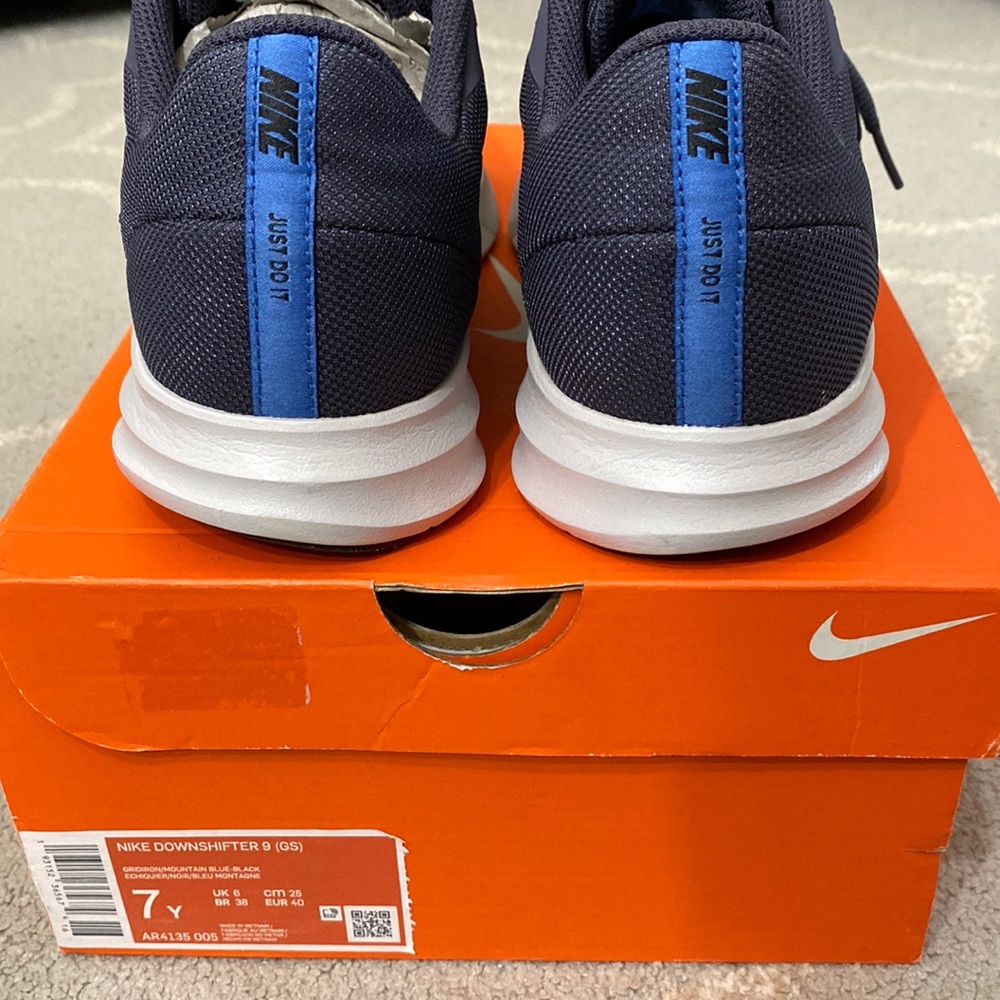 NIKE DOWNSHIFTER 9 (GS) NWT - Picture 11 of 11